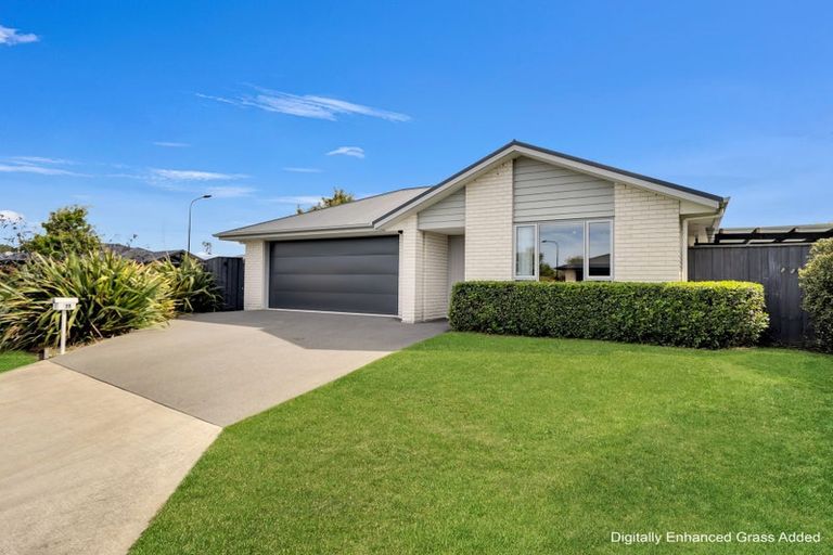 Photo of property in 1 Keeper Close, Woodend, 7610