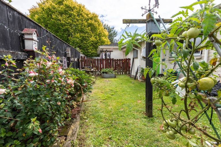 Photo of property in 15b Queen Street, Dannevirke, 4930