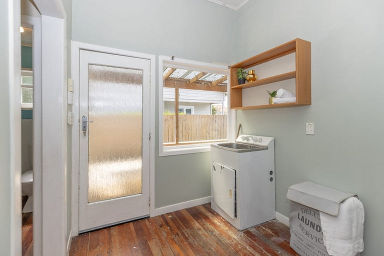 Photo of property in 17 Bettina Road, Fairfield, Hamilton, 3214