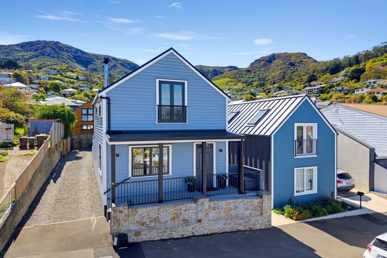 Photo of property in 10 Winchester Street, Lyttelton, 8082