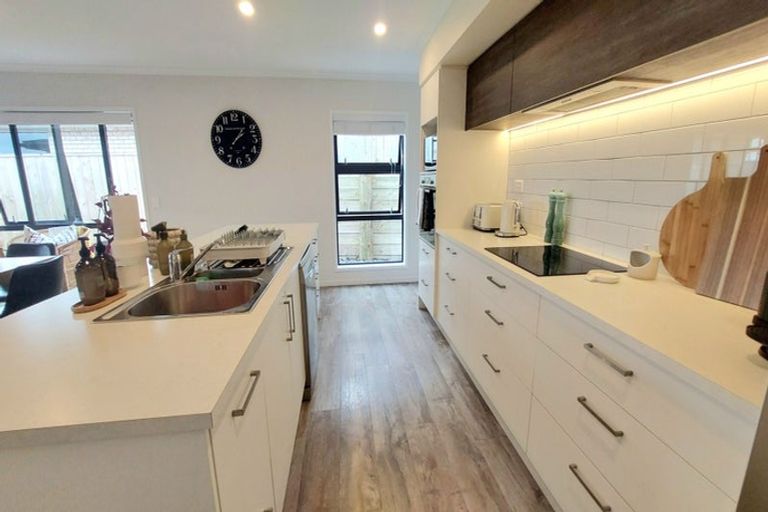 Photo of property in 12 Lily Way, Pyes Pa, Tauranga, 3112