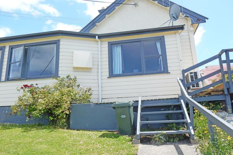 Photo of property in 56 Tees Street, South Hill, Oamaru, 9400