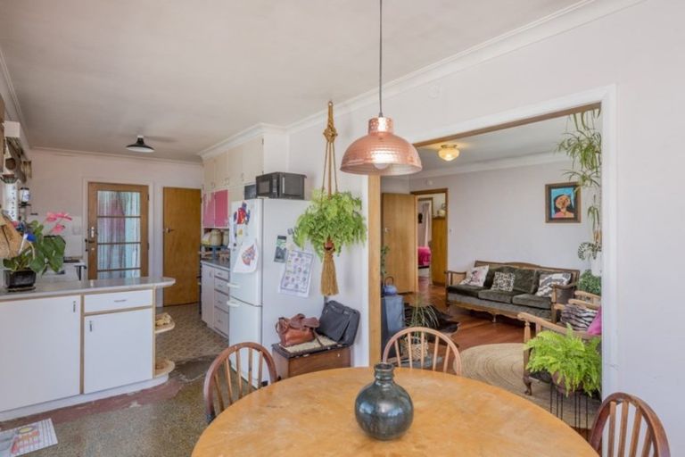 Photo of property in 162 Bartholomew Road, Levin, 5510