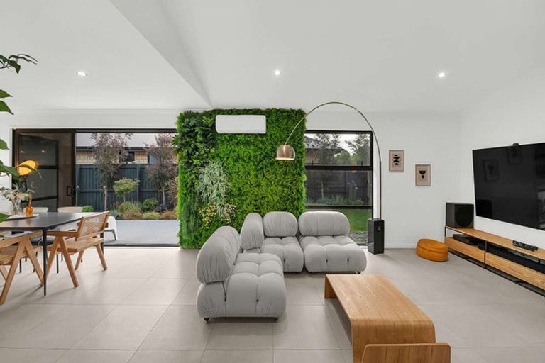 Photo of property in 14 Dalwood Crescent, Rolleston, 7614