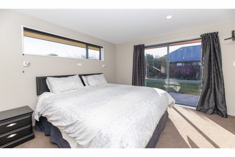 Photo of property in 18 Durrell Way, Rolleston, 7614