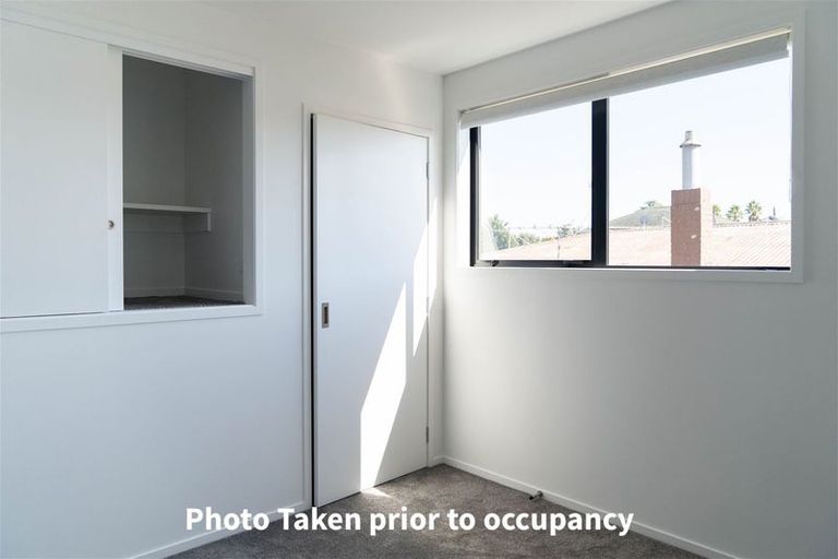 Photo of property in 9/21 Karamu Street, Te Atatu Peninsula, Auckland, 0610