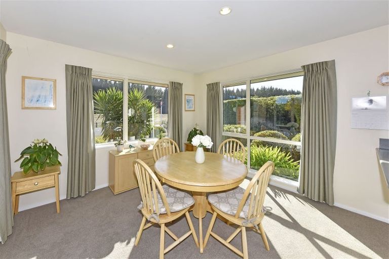 Photo of property in 114 Rothesay Road, Parklands, Christchurch, 8083