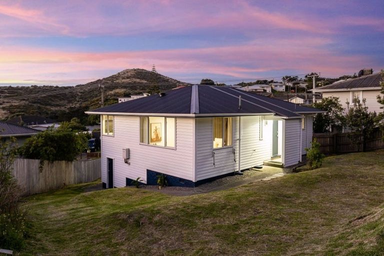 Photo of property in 159 Dimock Street, Titahi Bay, Porirua, 5022