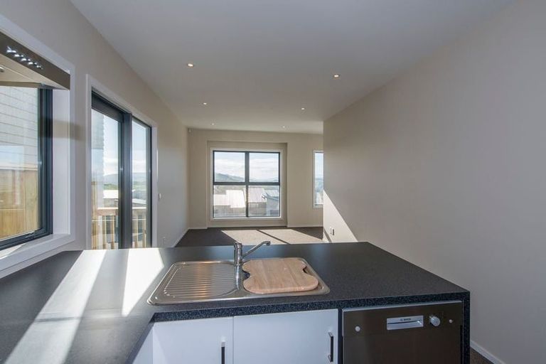 Photo of property in 9 Comber Place, Johnsonville, Wellington, 6037