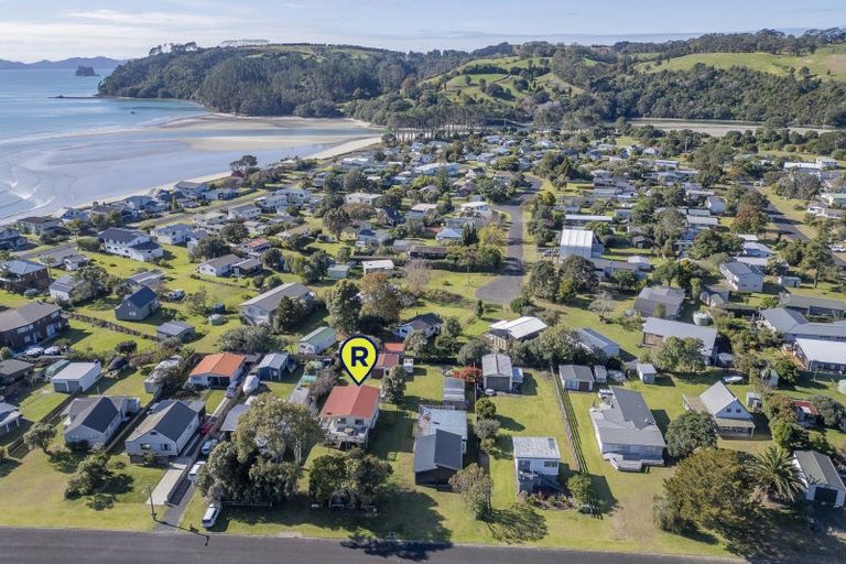 Photo of property in 20 Oyster Drive, Cooks Beach, Whitianga, 3591