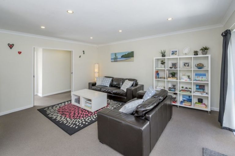 Photo of property in 8 Duncans Way, Otaki Beach, Otaki, 5512