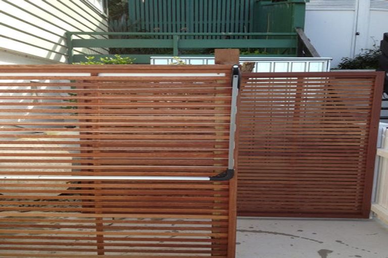 Photo of property in 64 Rama Crescent, Khandallah, Wellington, 6035