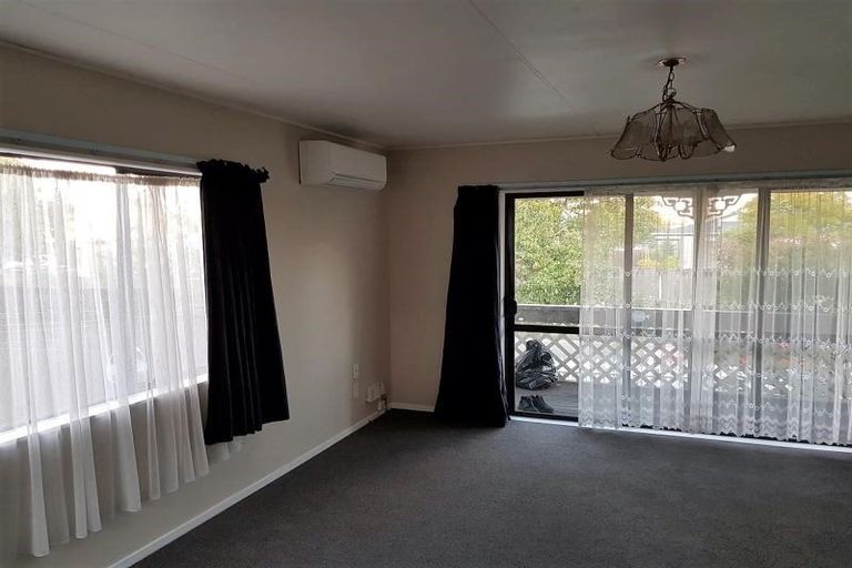 Photo of property in 21a Dahlstrom Grove, Kelvin Grove, Palmerston North, 4414