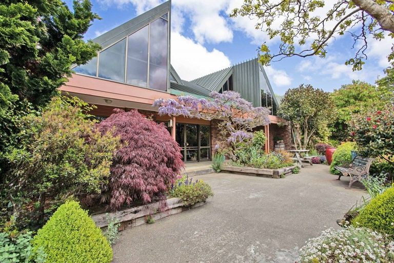 Photo of property in 54 Mckellar Road, Seaward Bush, Invercargill, 9871