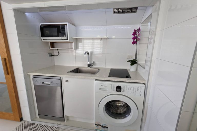 Photo of property in 19 Millstream Drive, Henderson, Auckland, 0610