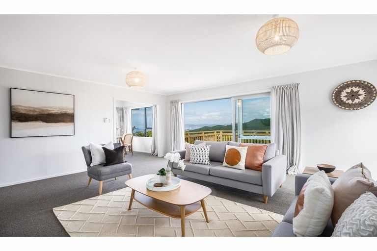 Photo of property in 34 Cypress Drive, Maungaraki, Lower Hutt, 5010