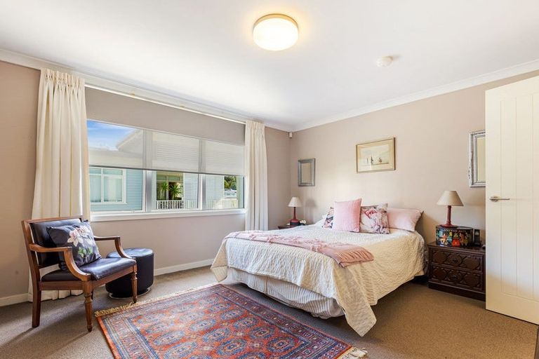 Photo of property in 33 Parkside Drive, Orewa, 0931