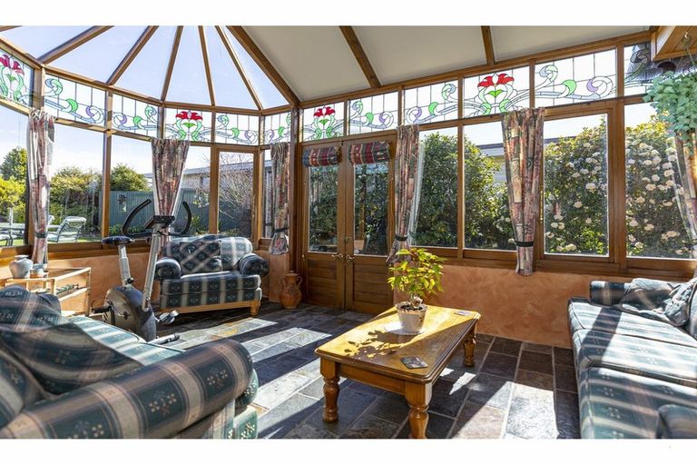 Photo of property in 54a Avenue Road, West End, Timaru, 7910