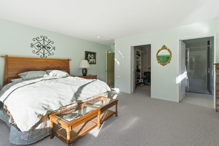 Photo of property in 17 Greystoke Lane, Avonhead, Christchurch, 8042