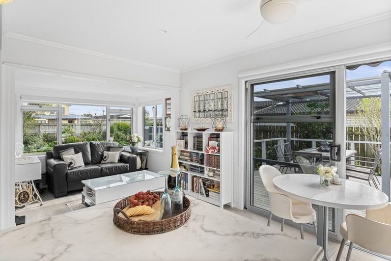 Photo of property in 25a Riverside Road, Orewa, 0931