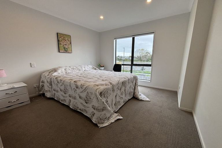 Photo of property in 60 Te Napi Drive, Takanini, 2112