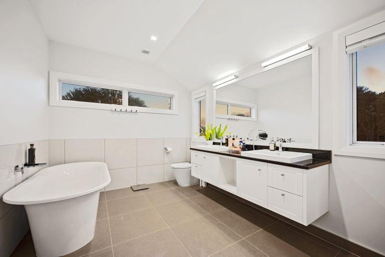 Photo of property in 20 Stevensons Crescent, Albany Heights, Auckland, 0793