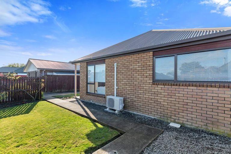 Photo of property in 16a Kowhai Avenue, Rangiora, 7400