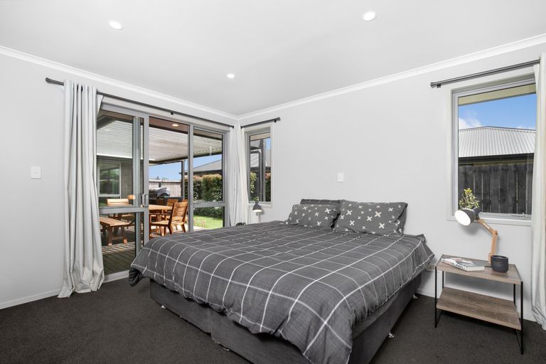 Photo of property in 4 Vivien Place, Patumahoe, Pukekohe, 2679