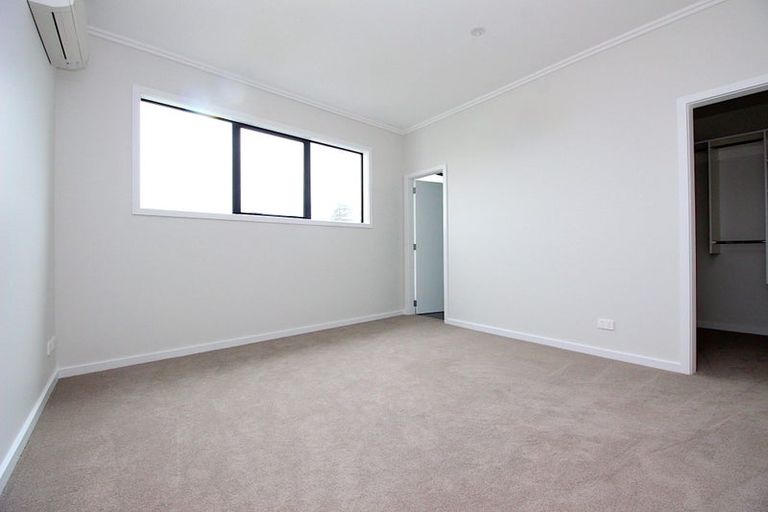 Photo of property in 6 Frances Bryers Road, Hobsonville, Auckland, 0616