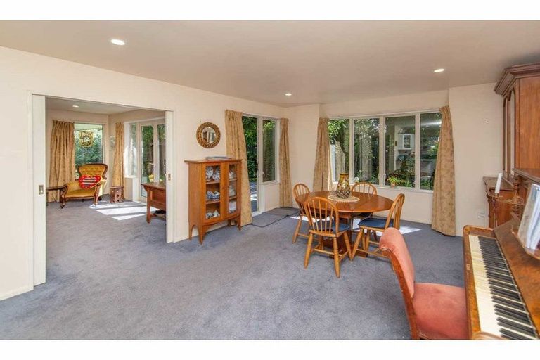 Photo of property in 4/37 Avonhead Road, Avonhead, Christchurch, 8042