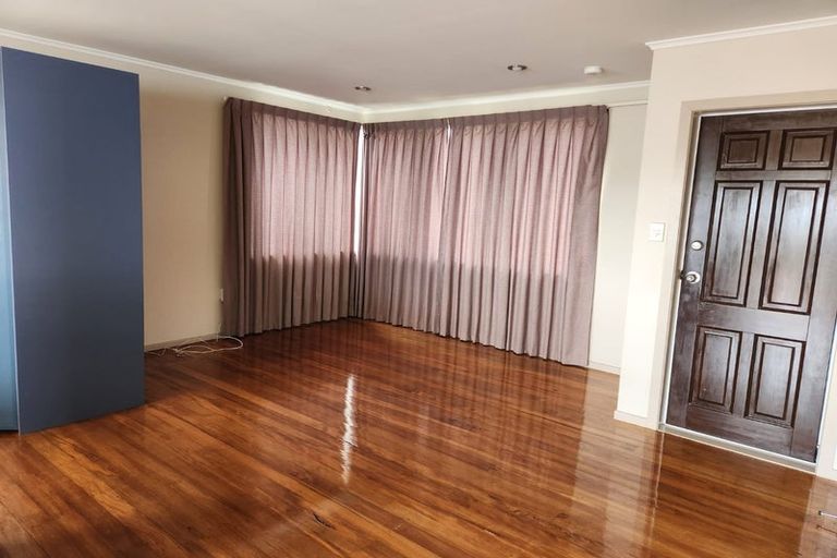 Photo of property in 144 Forrest Hill Road, Forrest Hill, Auckland, 0620