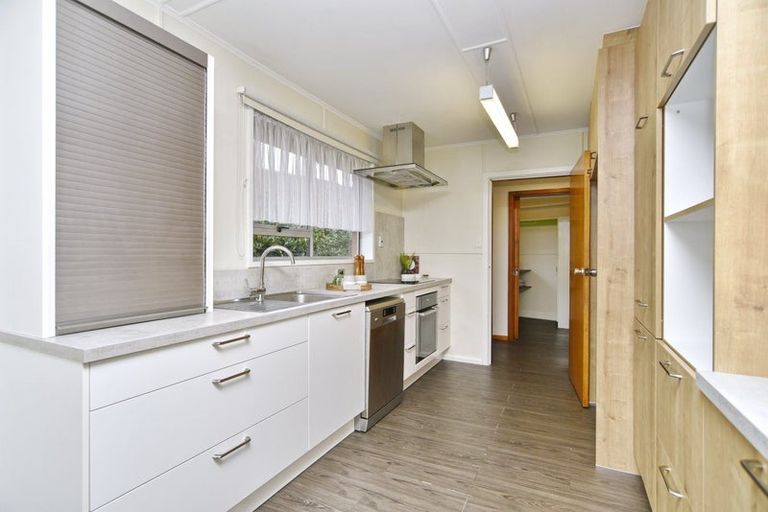 Photo of property in 20 Dufek Crescent, Wigram, Christchurch, 8042