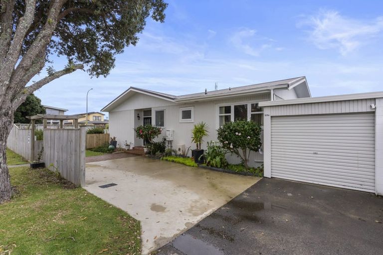 Photo of property in 25a Riverside Road, Orewa, 0931