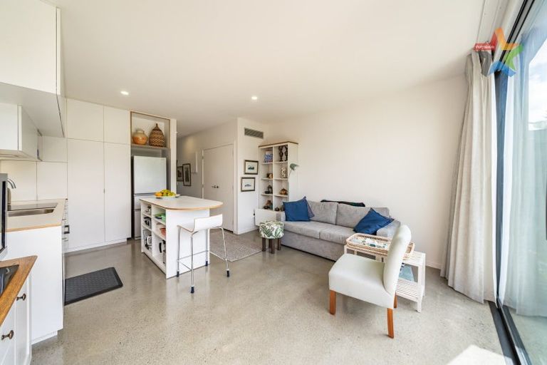 Photo of property in 21 Te Ara O Paetutu, Petone, Lower Hutt, 5012