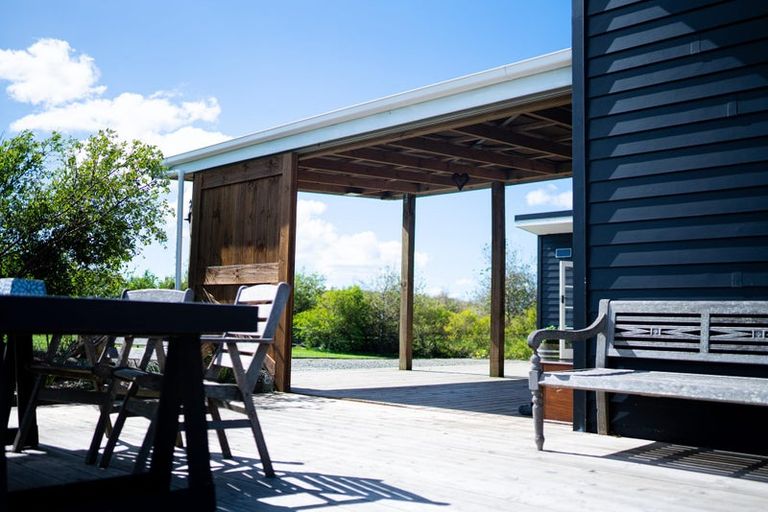 Photo of property in 1470 Oneriri Road, Kaiwaka, 0573