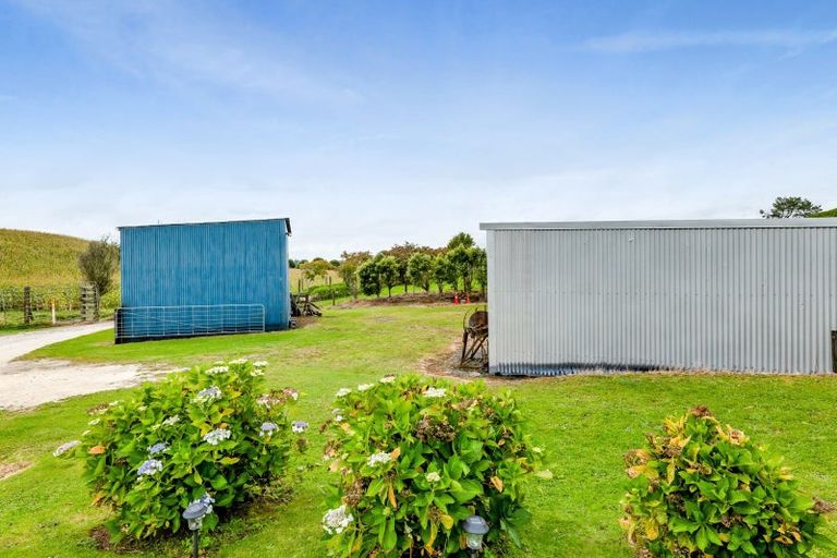 Photo of property in 1758 Mountain Road, Inglewood, 4386