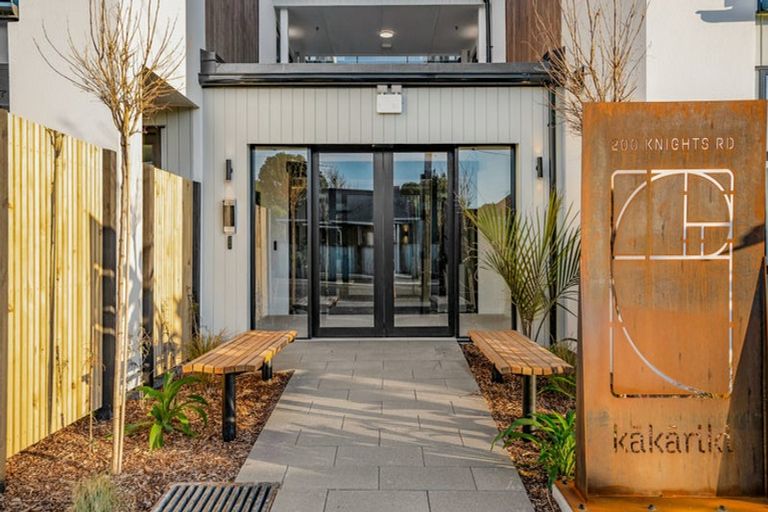 Photo of property in 24/200 Knights Road, Hutt Central, Lower Hutt, 5011