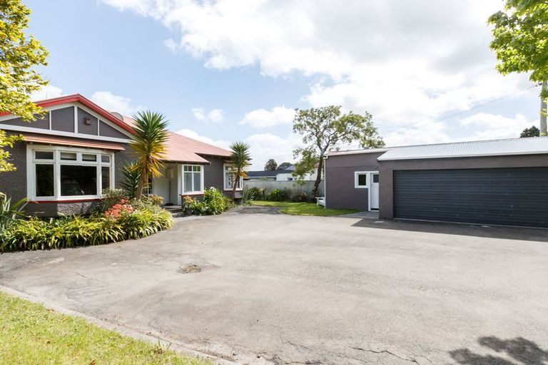 Photo of property in 231 College Street, West End, Palmerston North, 4412