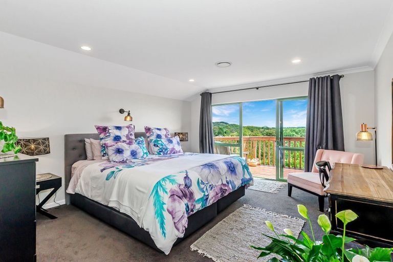 Photo of property in 56 Kakariki Grove, Waikanae, 5036