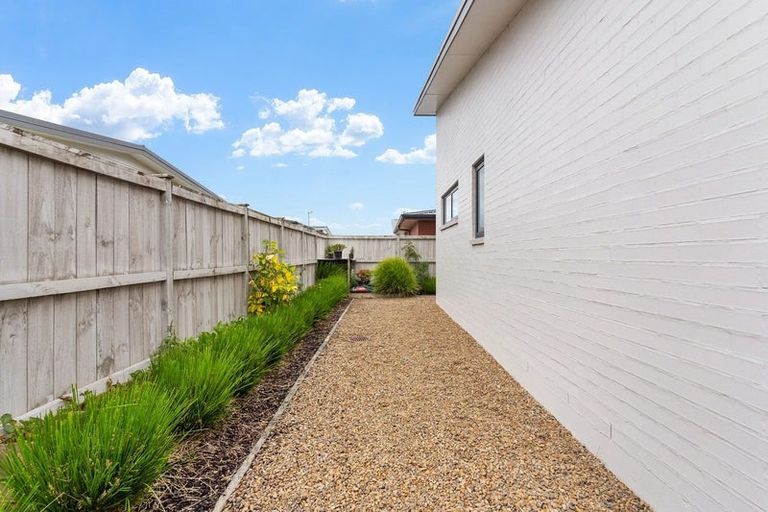 Photo of property in 72 Te Napi Drive, Takanini, 2112