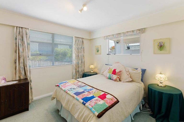 Photo of property in 10 Titoki Road, Waikanae Beach, Waikanae, 5036