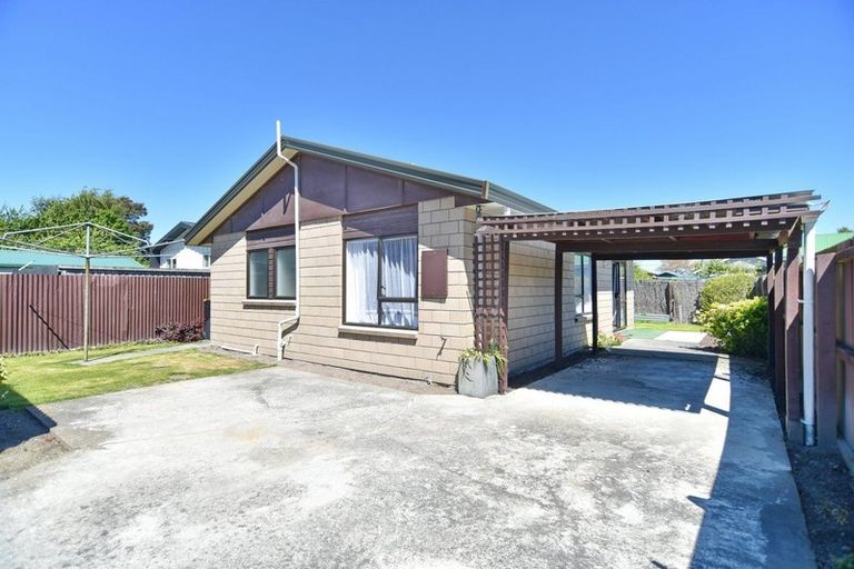 Photo of property in 2/60 Rhona Street, Linwood, Christchurch, 8062