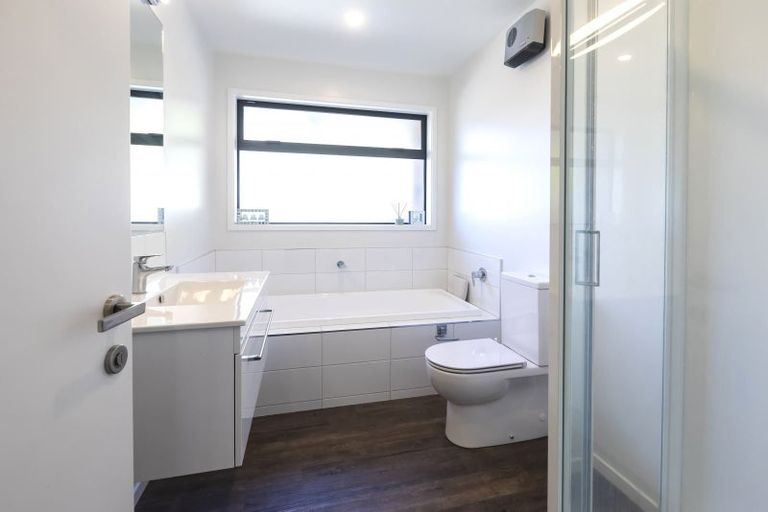 Photo of property in 11 Styxspring Lane, Harewood, Christchurch, 8051