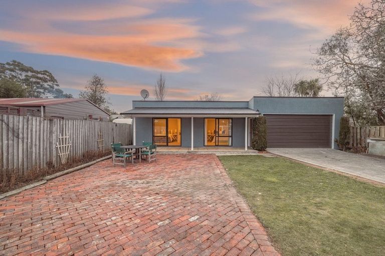 Photo of property in 5 Bridge Street, Waikuku Beach, 7473