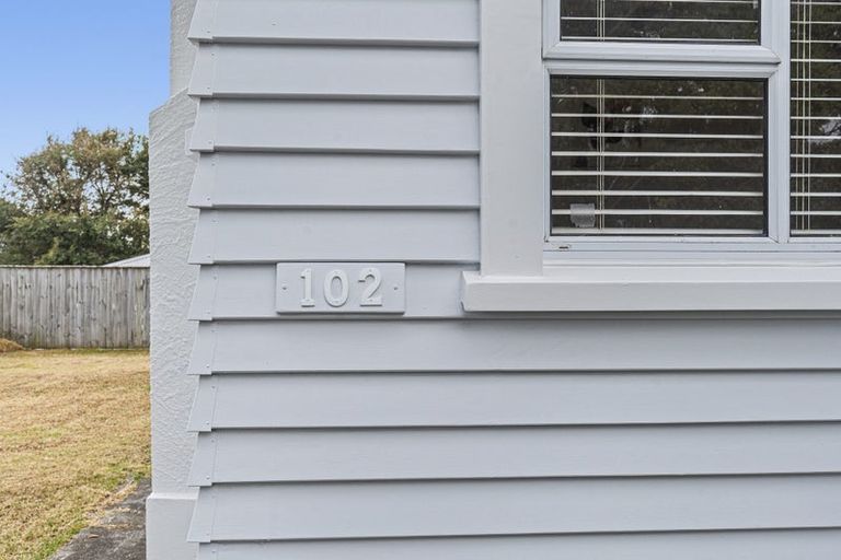 Photo of property in 102 Centennial Avenue, Waitara, 4320