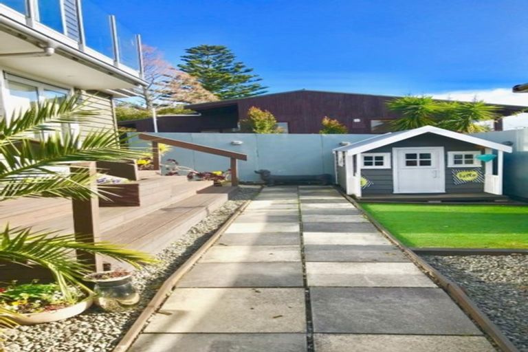 Photo of property in 43a Shanaway Rise, Hillcrest, Auckland, 0627