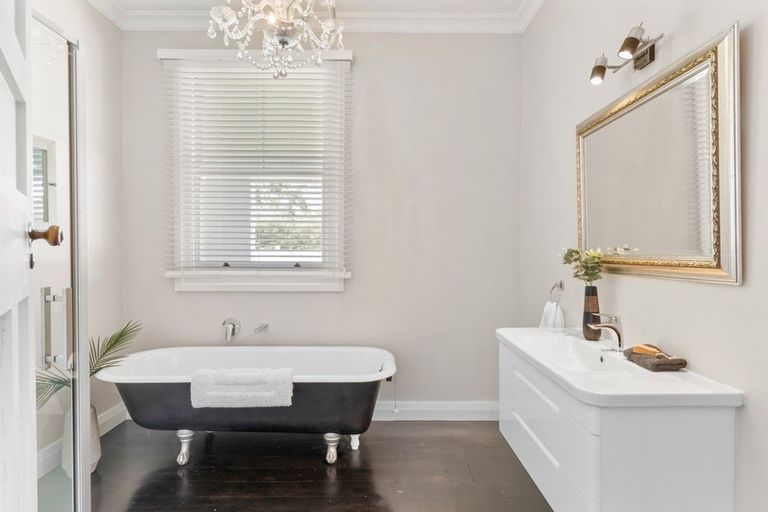 Photo of property in 14 Cotter Street, Greytown, 5712