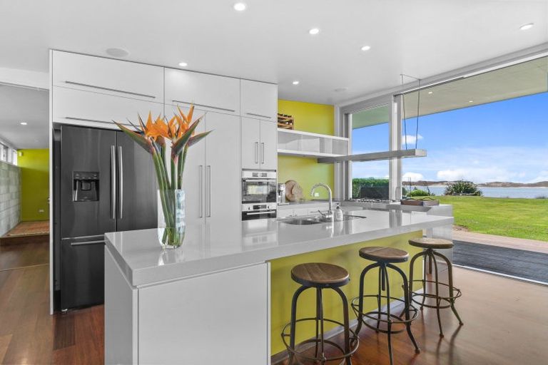 Photo of property in 41 North Cove Lane, Waipu, 0582