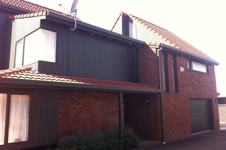 Photo of property in 240b Devonport Road, Tauranga, 3110