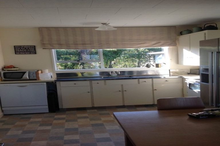 Photo of property in 23 Koe Street, Moana, 7872